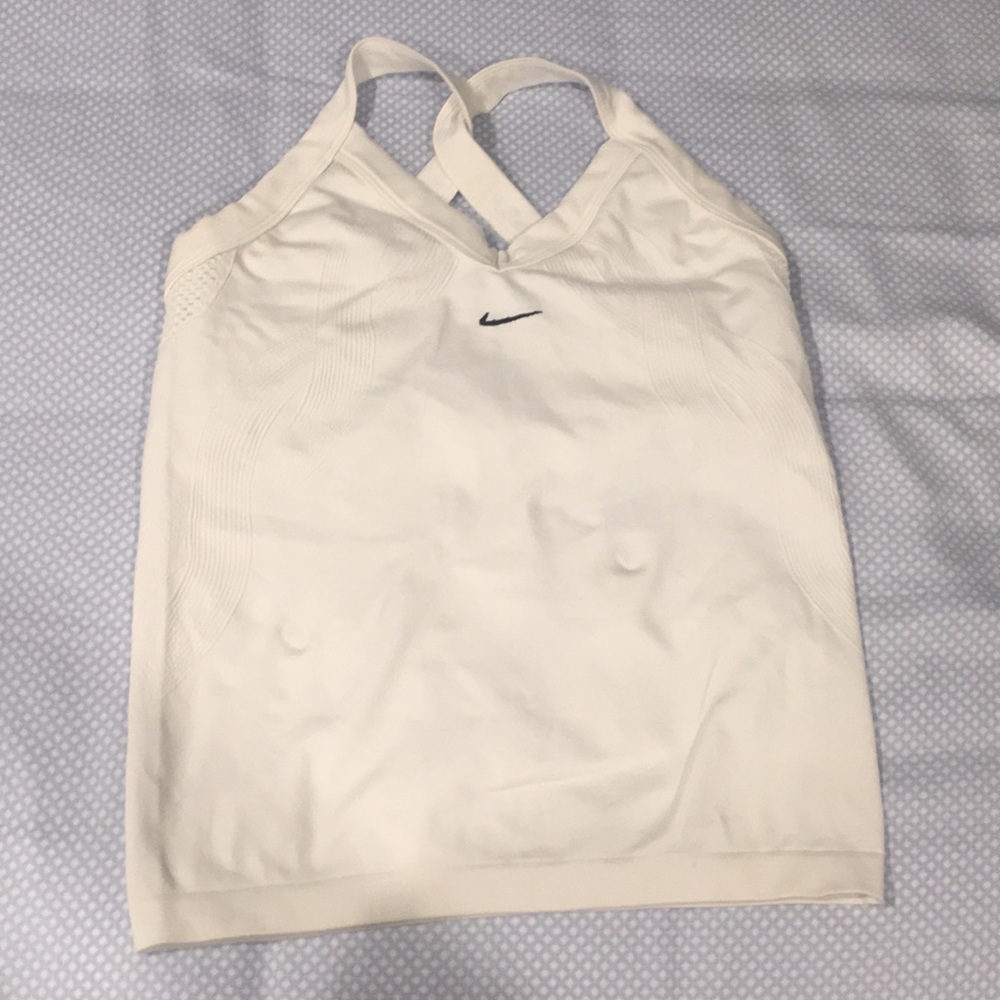 Tennis shirt